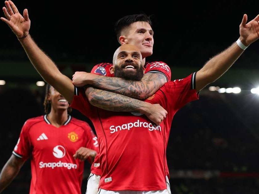 鲁尼对姆贝莫由黑转粉，称其为曼联今年最成功的引援